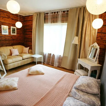 Apartment Legendide Maja Valge Daami Vaikse Viigi Aares *
