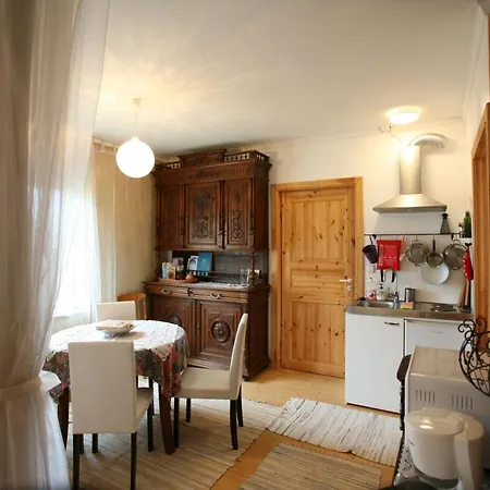 Apartment Legendide Maja Valge Daami Vaikse Viigi Aares