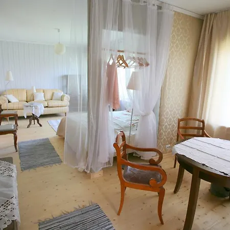 Apartment Legendide Maja Valge Daami Vaikse Viigi Aares *